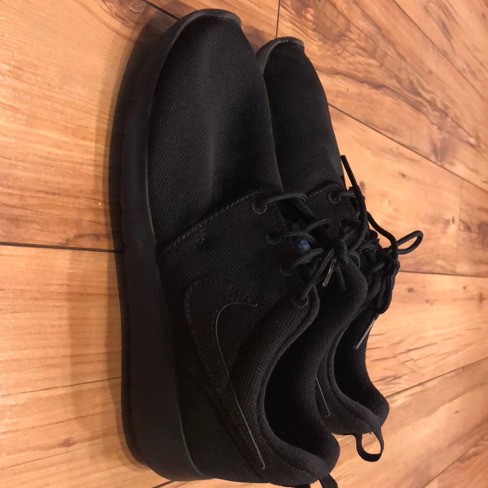 Nike Roshe’s used in great condition